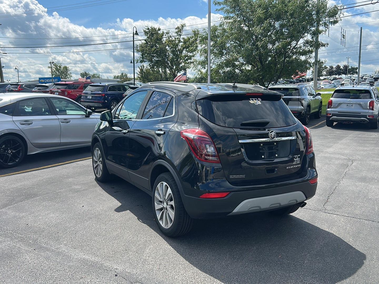 Used 2020 Ebony Twilight Metallic Buick Preferred image 7