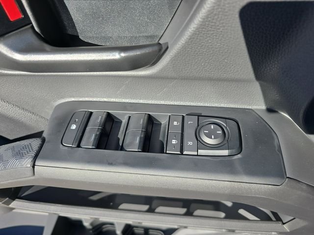 2025 Toyota Tacoma SR5 - Photo 26