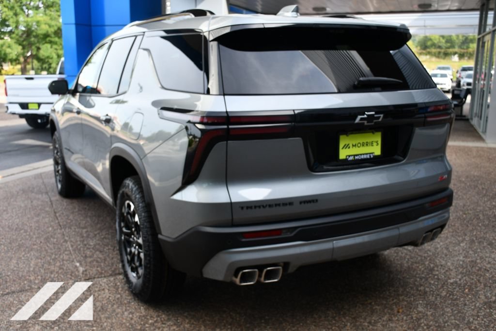 2027 Chevrolet Traverse Z71 - Photo 5