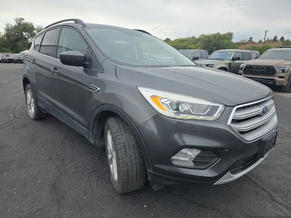 Used 2018 Magnetic Ford SEL image 1