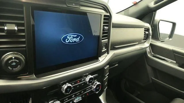 New 2026 Ruby Red Metallic Tinted Clearcoat Ford XLT image 16