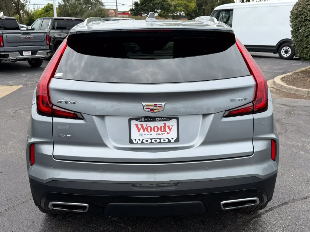 2024 Cadillac XT4 Premium Luxury - Photo 8