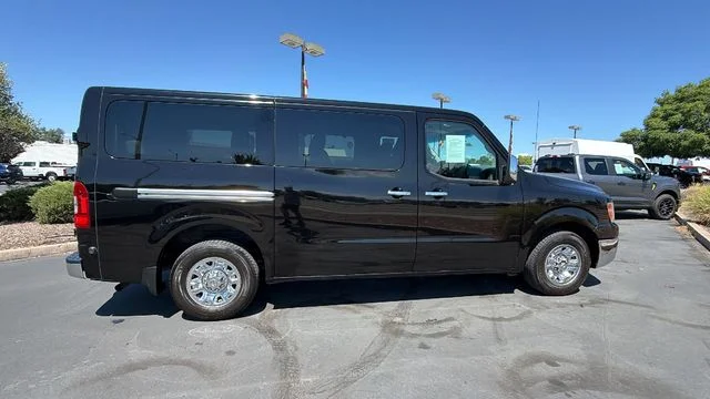 Used 2018 Super Black Nissan SL image 3