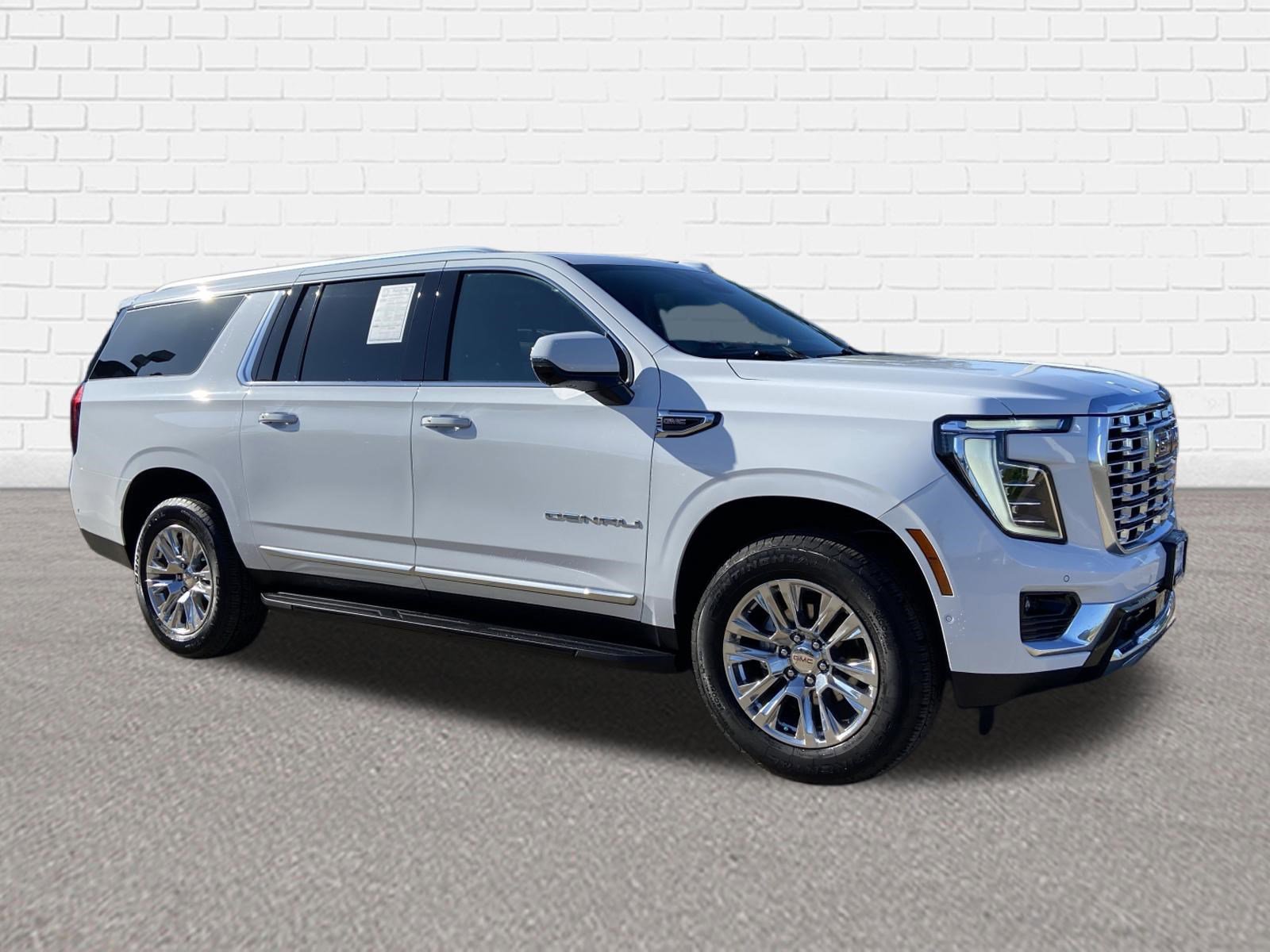 2025 GMC Yukon Denali AWD's photo