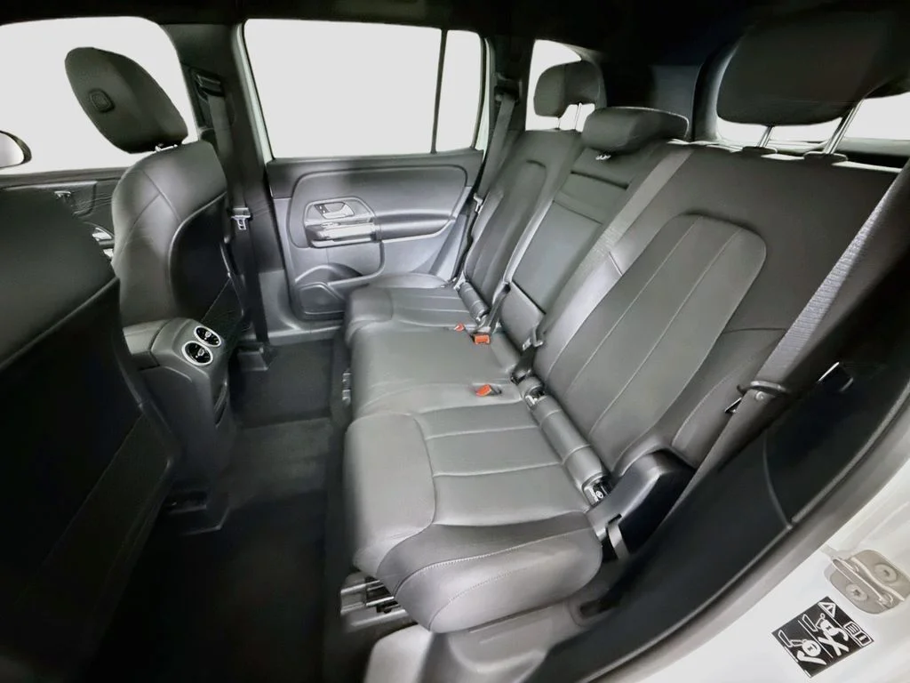 Used 2025 White Mercedes-Benz GLB 250 image 24