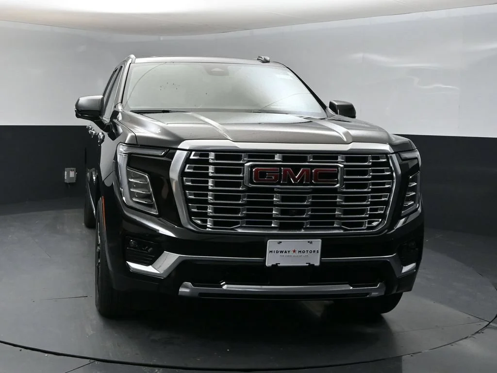 2026 GMC Yukon Denali - Photo 6