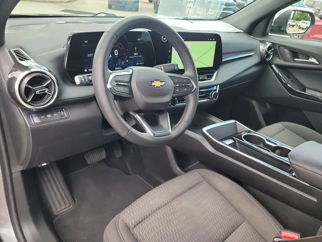 Used 2025 Gray Chevrolet LT image 17