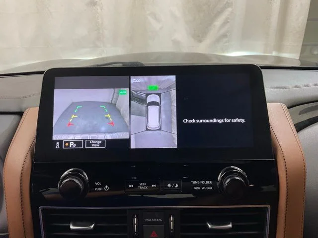 Used 2022 Black INFINITI Sensory image 19