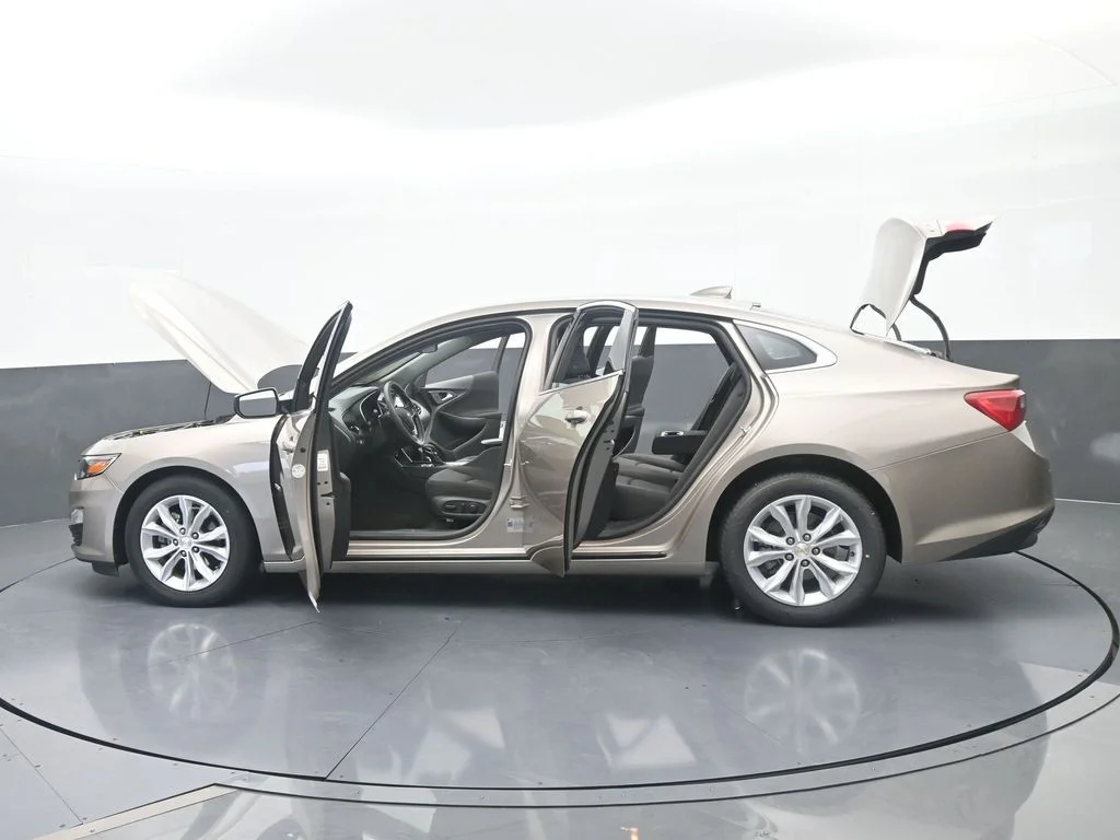 Used 2024 Mineral Gray Metallic Chevrolet LT image 72