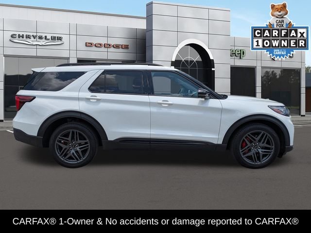 Used 2025 White Ford ST image 2