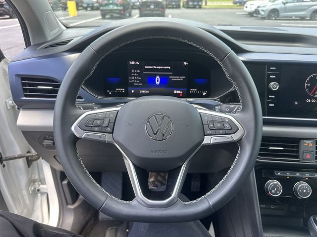 Used 2023 White Volkswagen 1.5T SE image 13