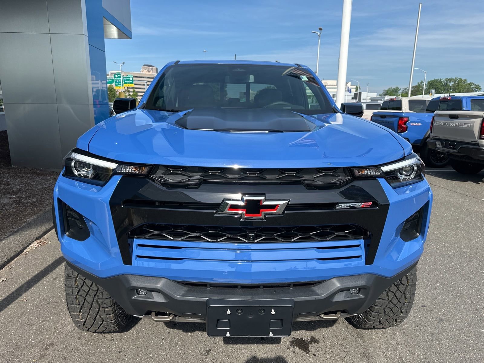 2026 Chevrolet Colorado ZR2 - Photo 2