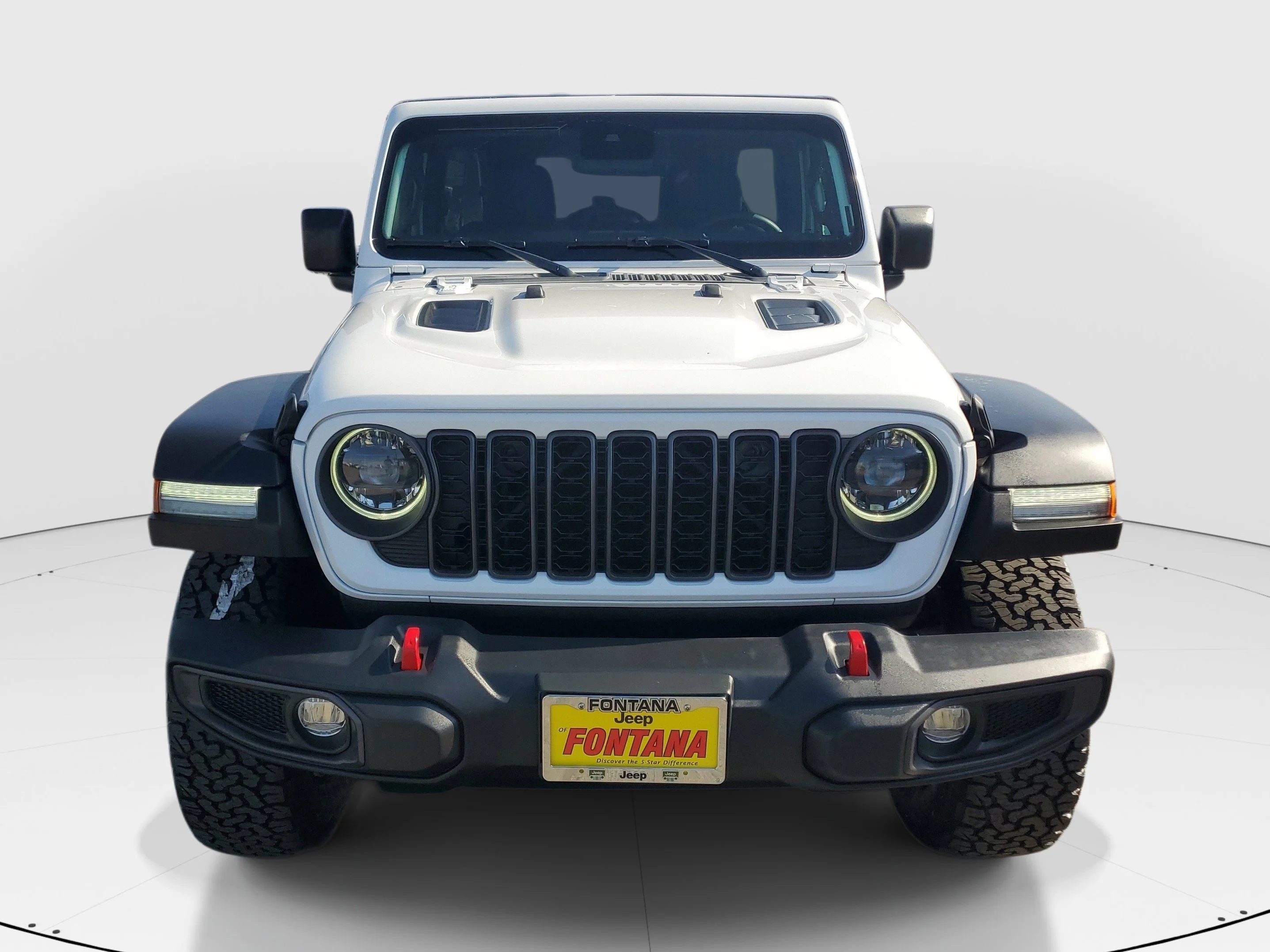 Certified Used 2024 White/off-white Jeep Rubicon image 9