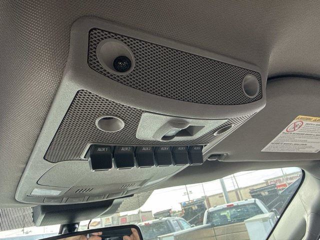Used 2020 Oxford White Ford Lariat image 31