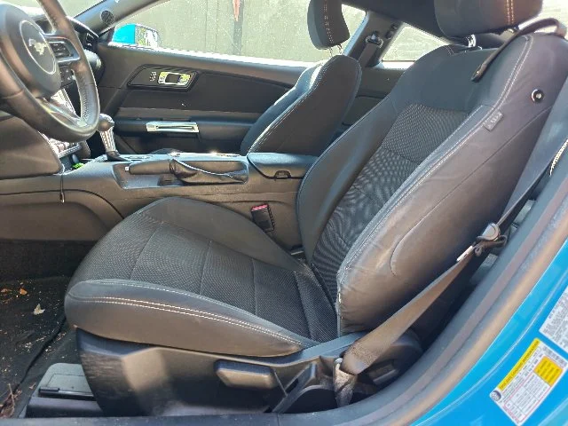 Used 2017 Blue Ford V6 image 8