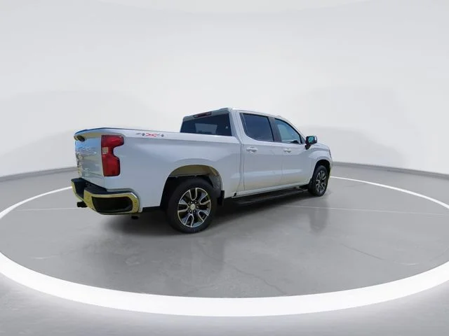 Used 2023 White Chevrolet LT image 8