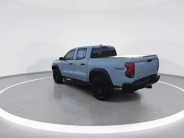 Used 2025 White Chevrolet Trail Boss image 5