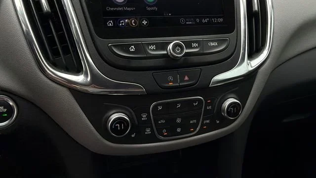 Used 2023 Summit White Chevrolet LT image 28