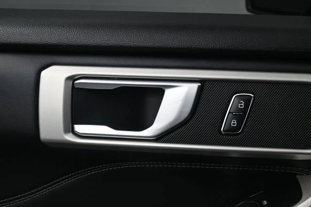 Used 2020 Agate Black Metal Ford XLT image 13