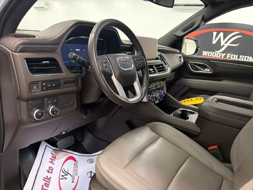 Used 2023 SUMMIT WHITE GMC SLT image 13