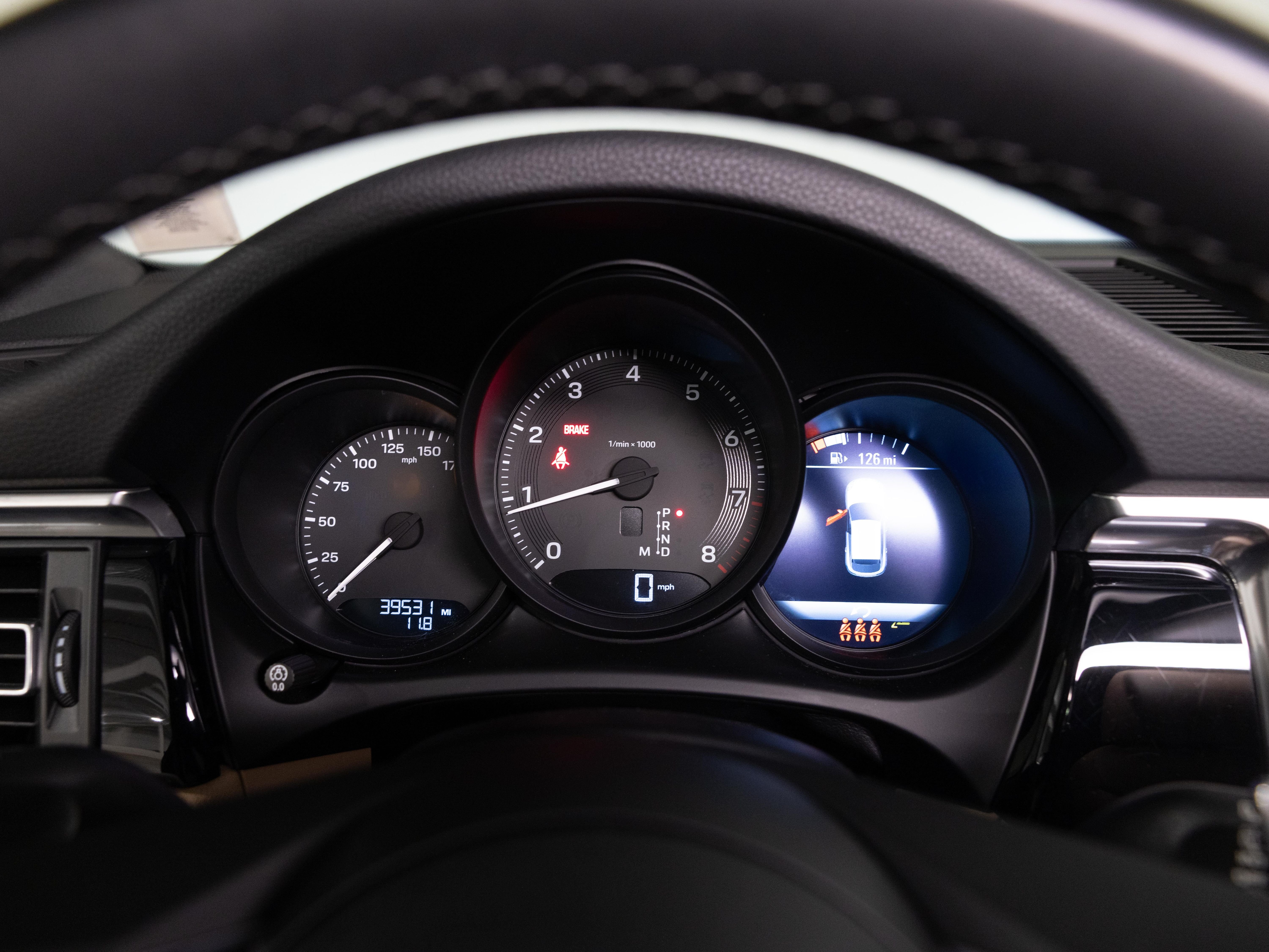 Certified Used 2023 Blue Porsche Base image 22