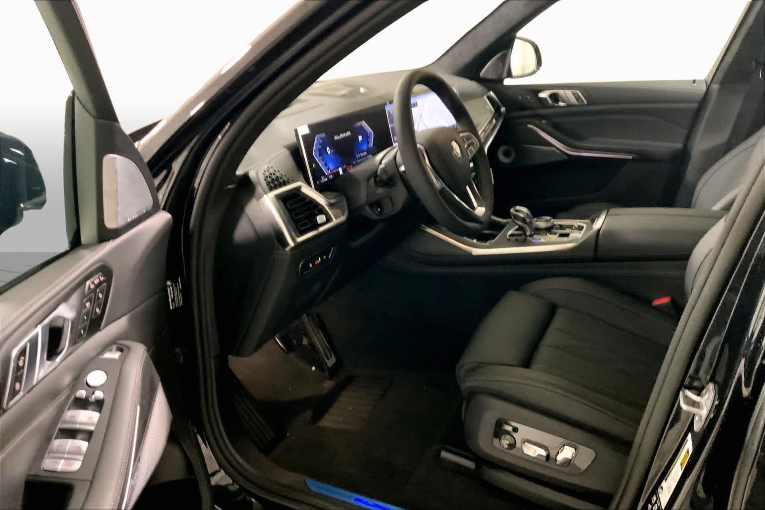 New 2026 Black Sapphire Metallic BMW ALPINA XB7 image 9