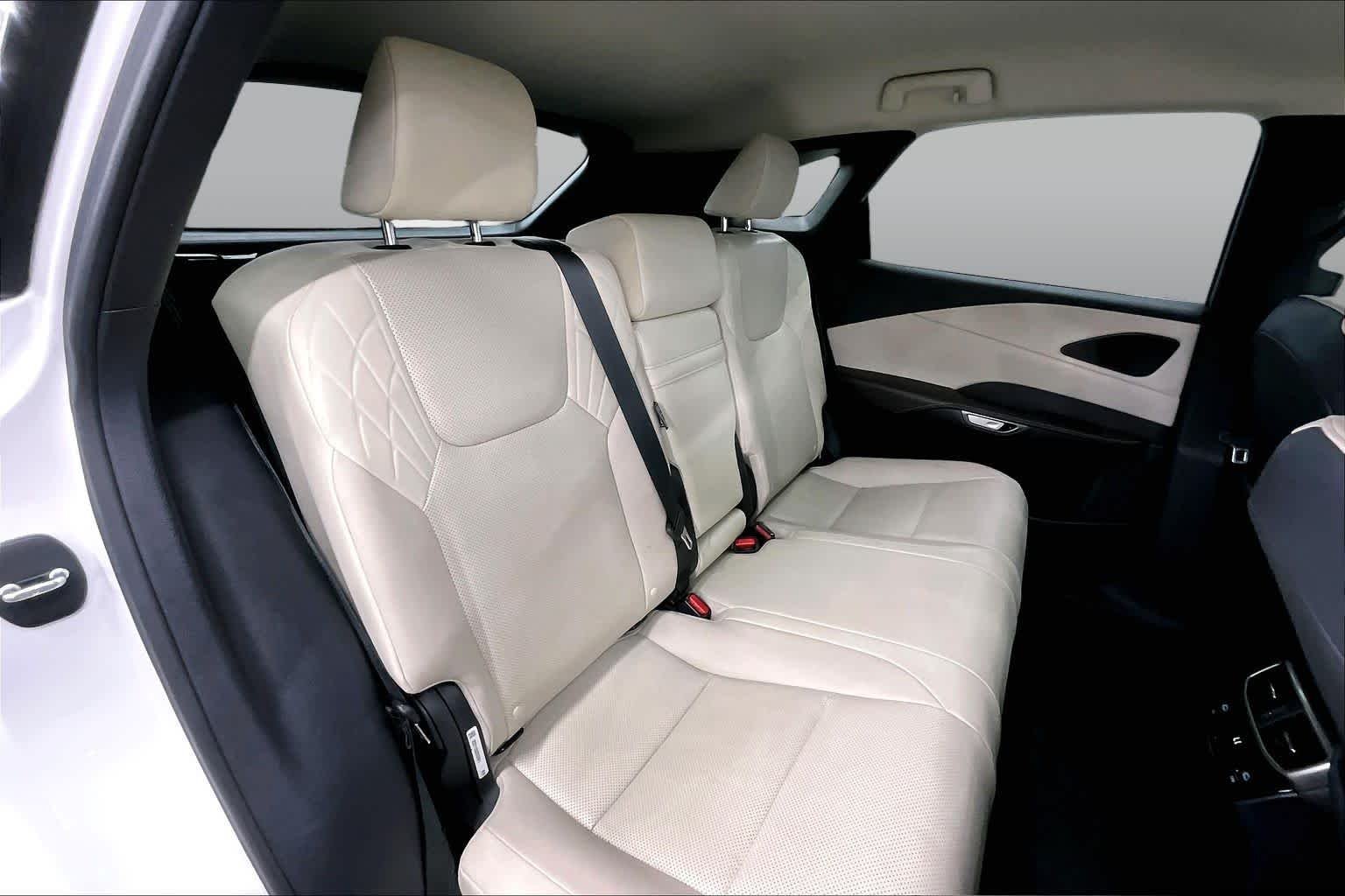 Certified Used 2023 Eminent White Pearl Lexus  image 21