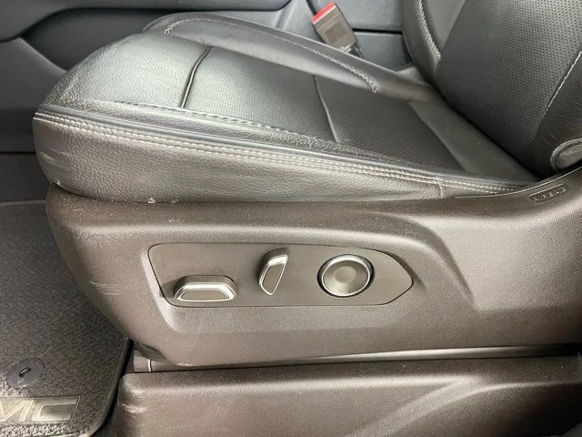 2023 GMC Yukon XL Denali - Photo 19