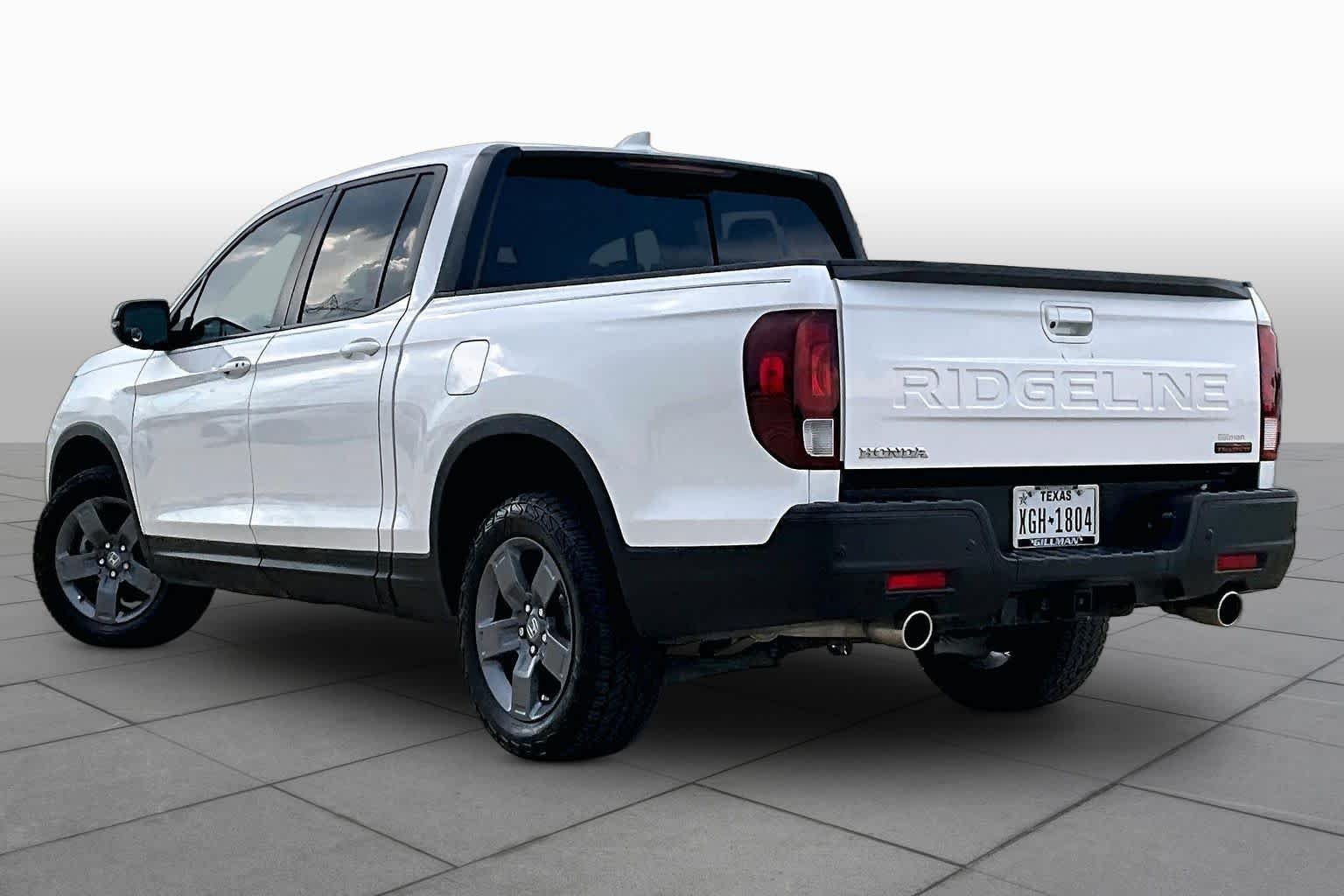 Used 2024 Platinum White Pearl Honda TrailSport image 12
