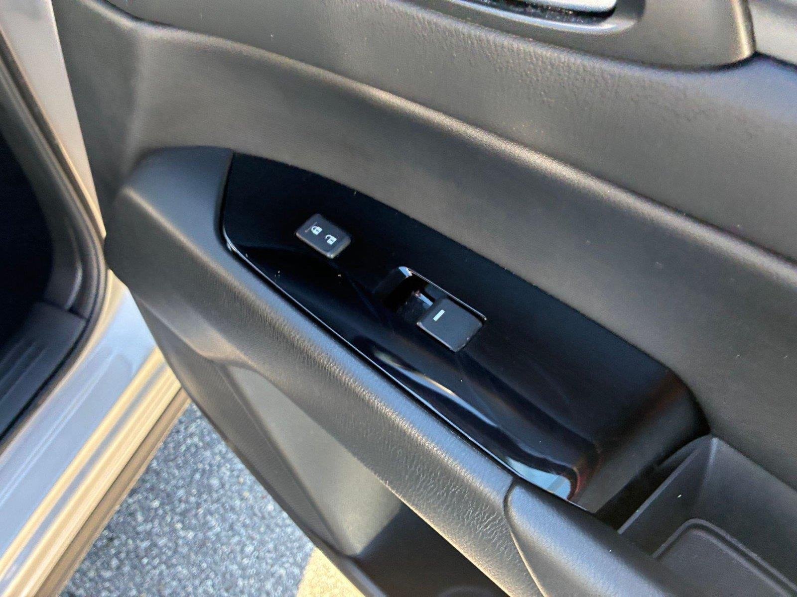 Used 2025 Platinum Quartz Metallic Mazda 2.5 S Select Package image 35