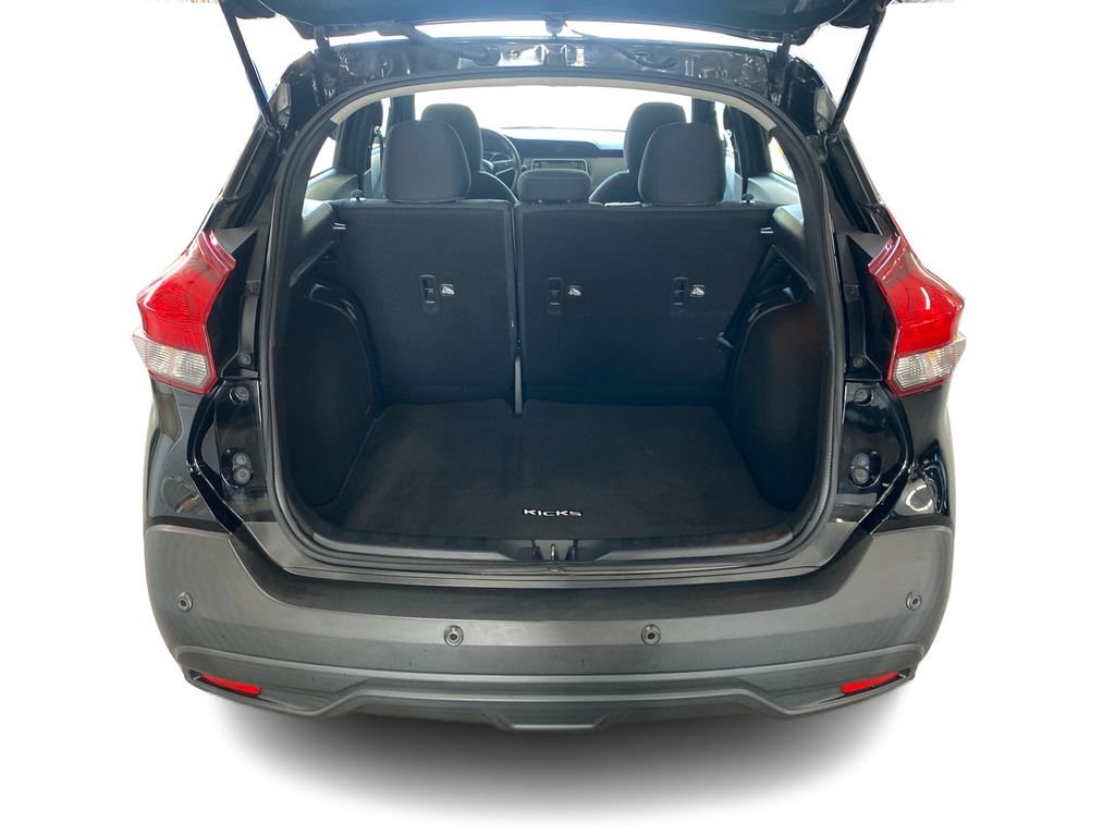 Used 2020 Black Nissan S image 6