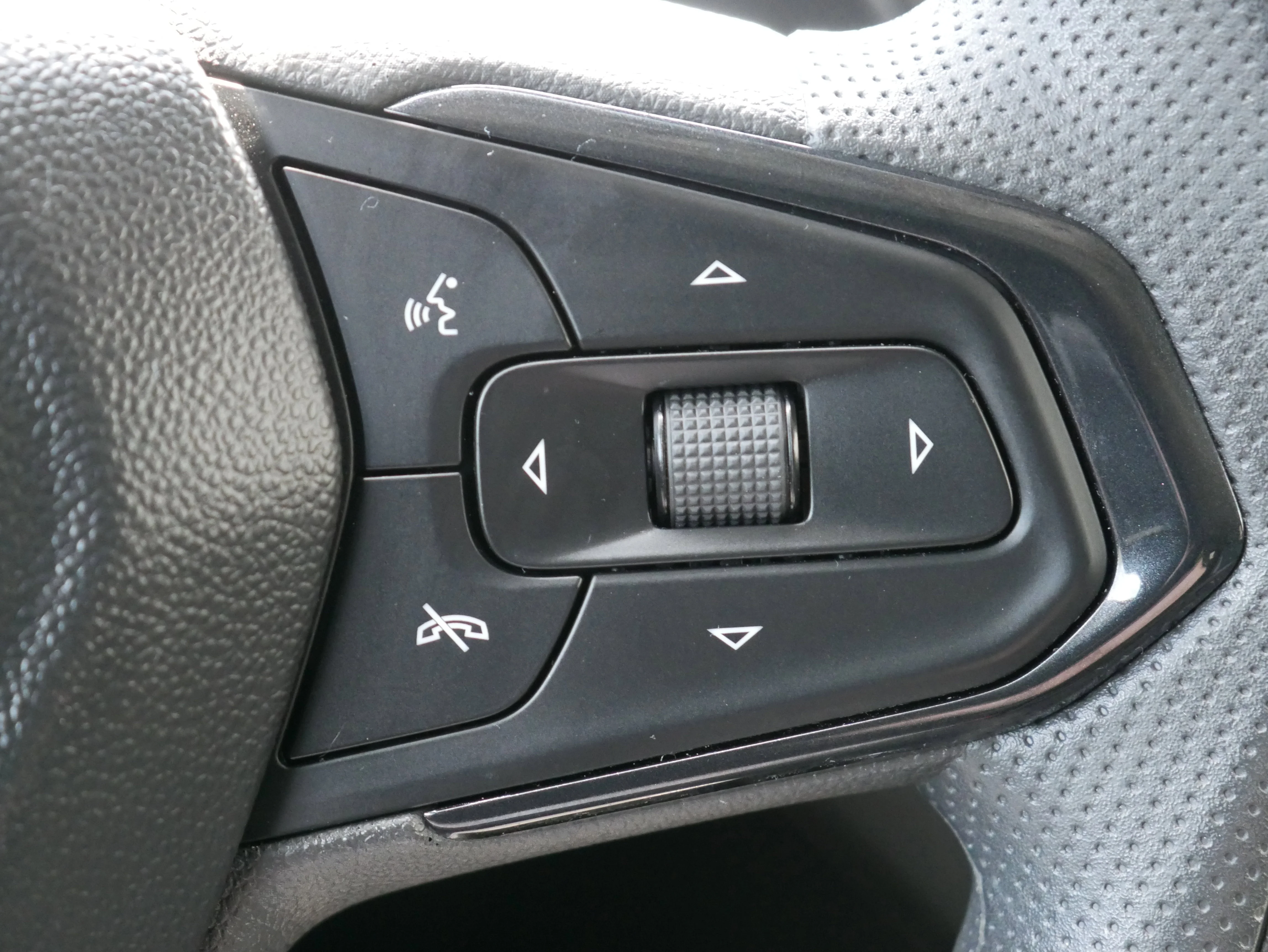 2023 Chevrolet TrailBlazer LT - Photo 23
