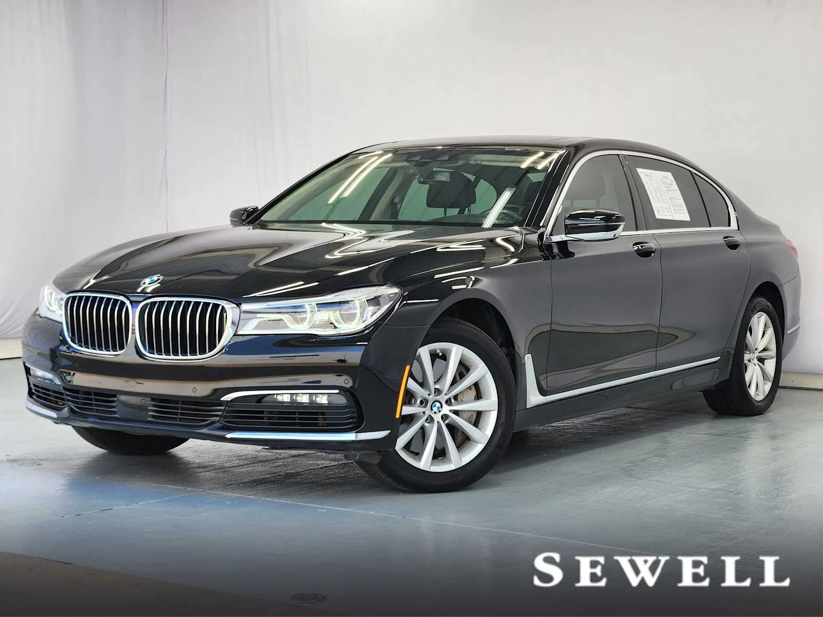 2018 BMW 750i 750i