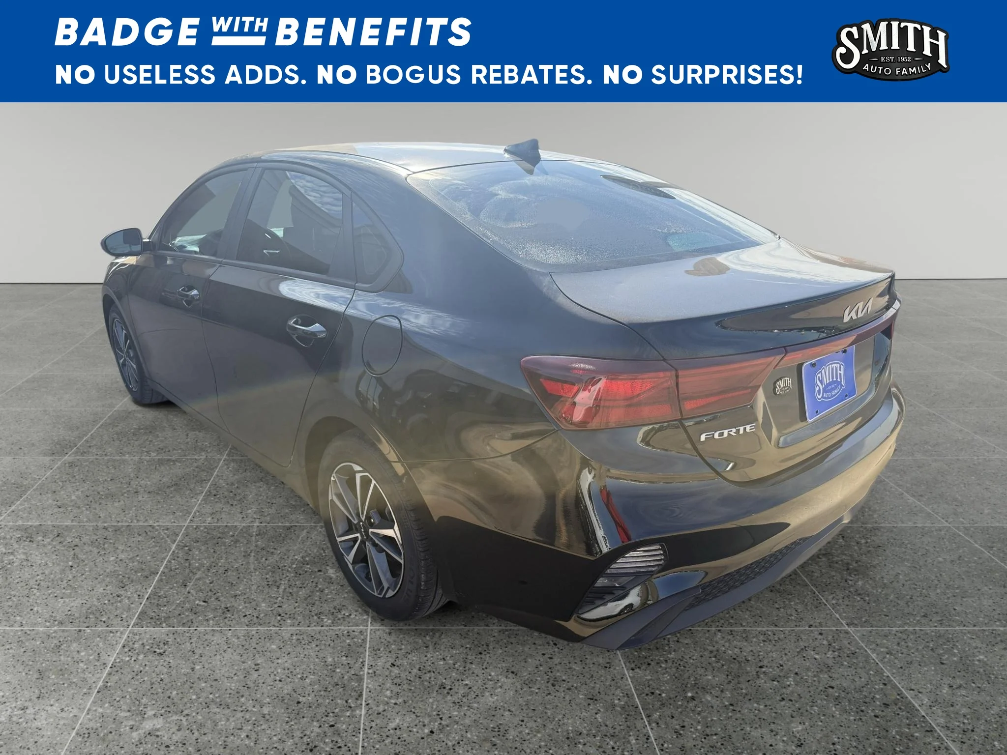 Used 2023 Aurora Black Kia LXS image 6