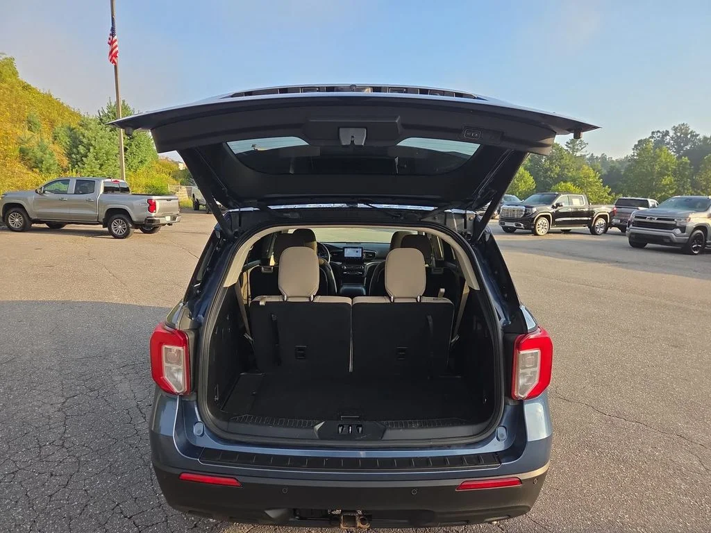 Used 2020 Blue Ford XLT image 23