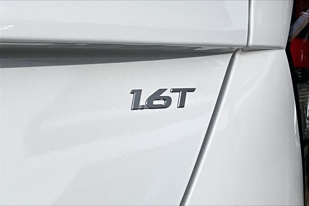 New 2027 Atlas White Hyundai Limited image 15