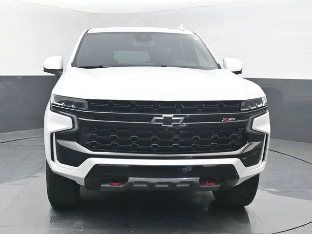 Used 2023 White Chevrolet Z71 image 11