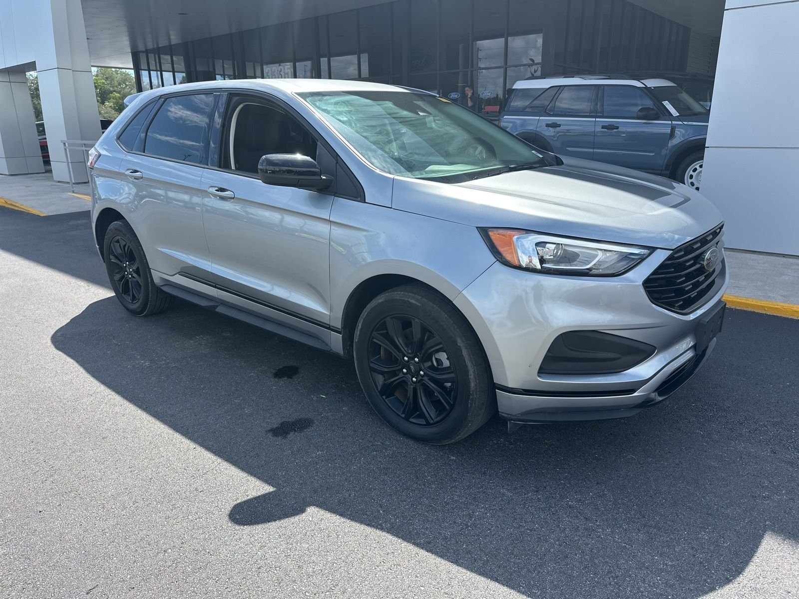 2022 Ford Edge SE AWD's photo