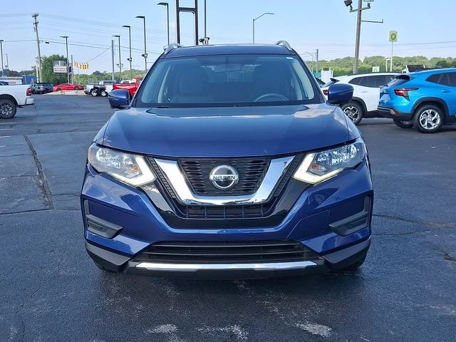 Used 2018 Blue Nissan SV image 2