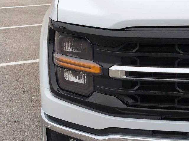 New 2026 Oxford White Ford XLT image 10