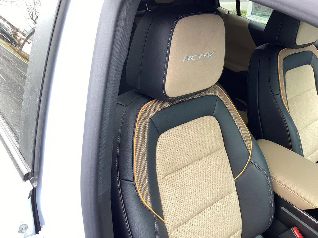 New 2026 Polar White Tricoat Chevrolet FWD ACTIV image 18