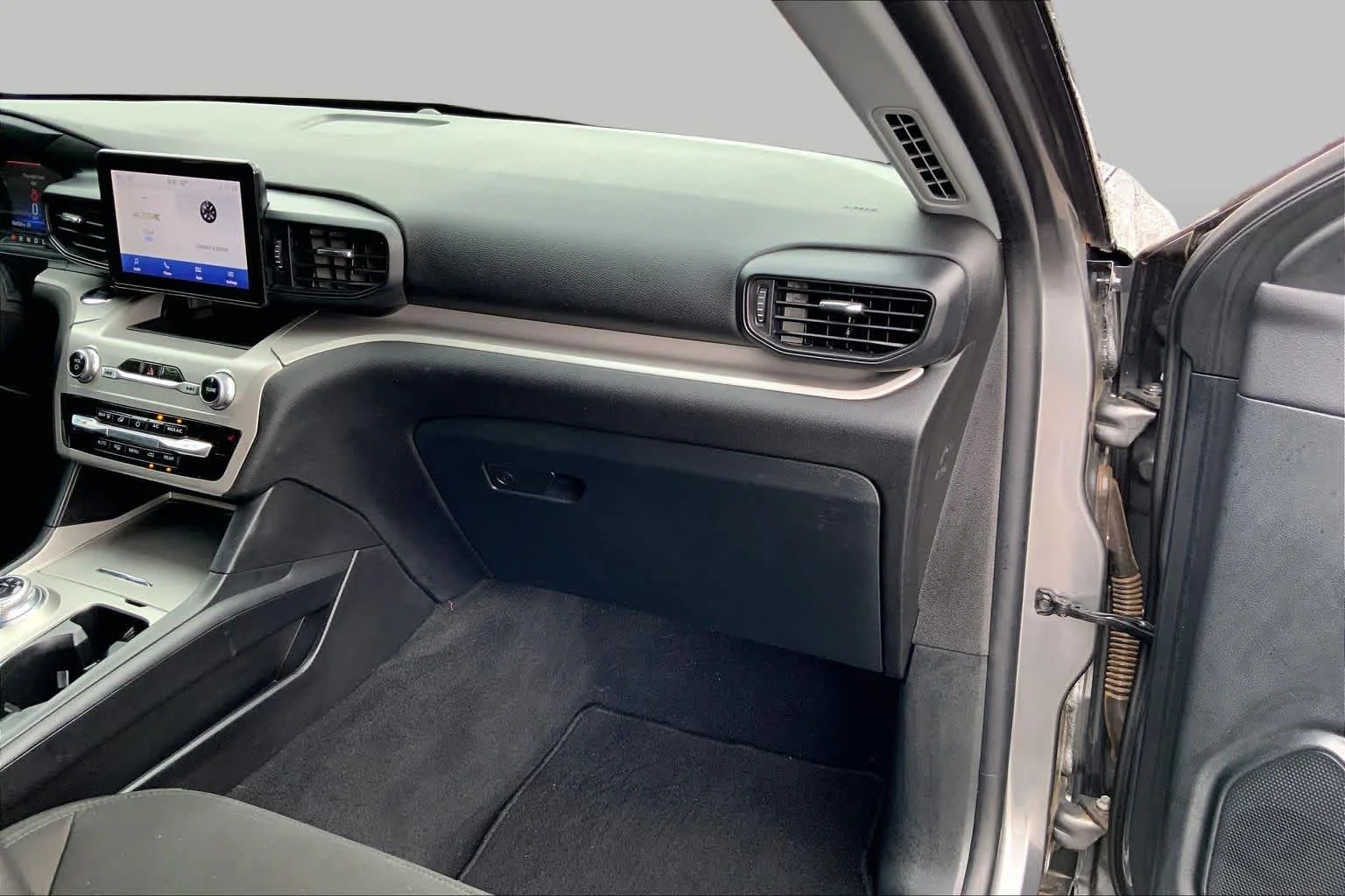 Used 2023 Carbonized Gray Metallic Ford XLT image 18