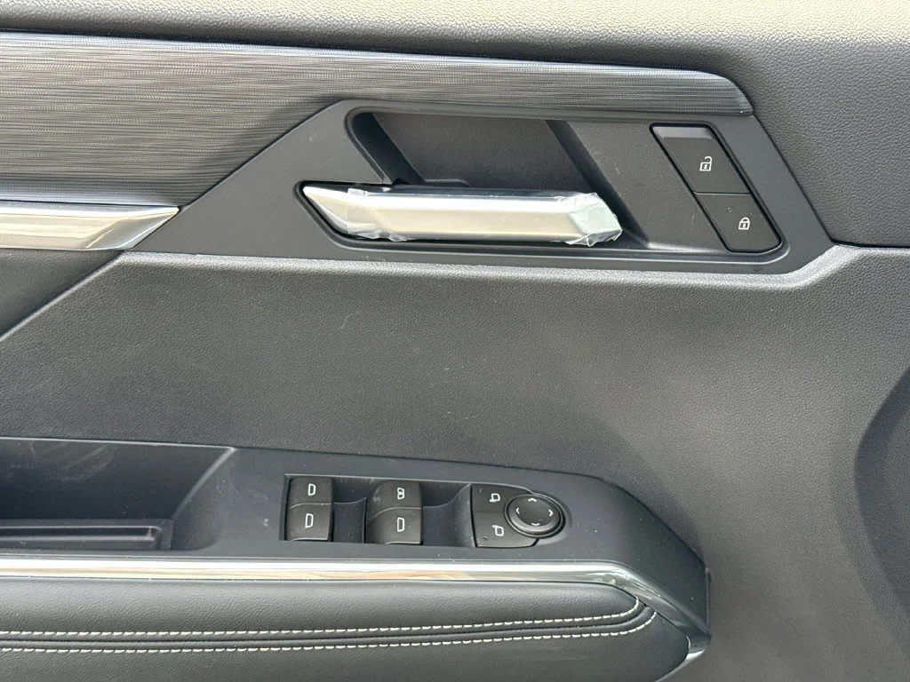 2026 GMC Acadia Elevation - Photo 17
