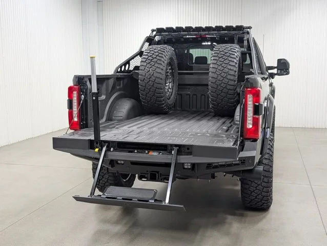 New 2026 Agate Black Metallic Ford F-250® Lariat® image 70