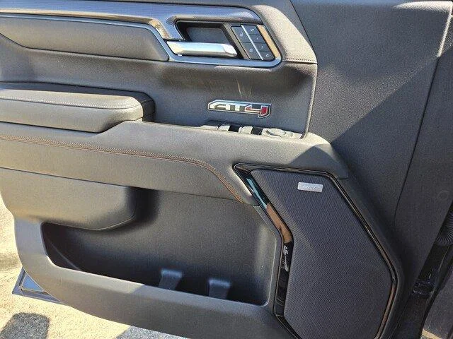 Used 2022 Titanium Rush Metallic GMC AT4 image 22