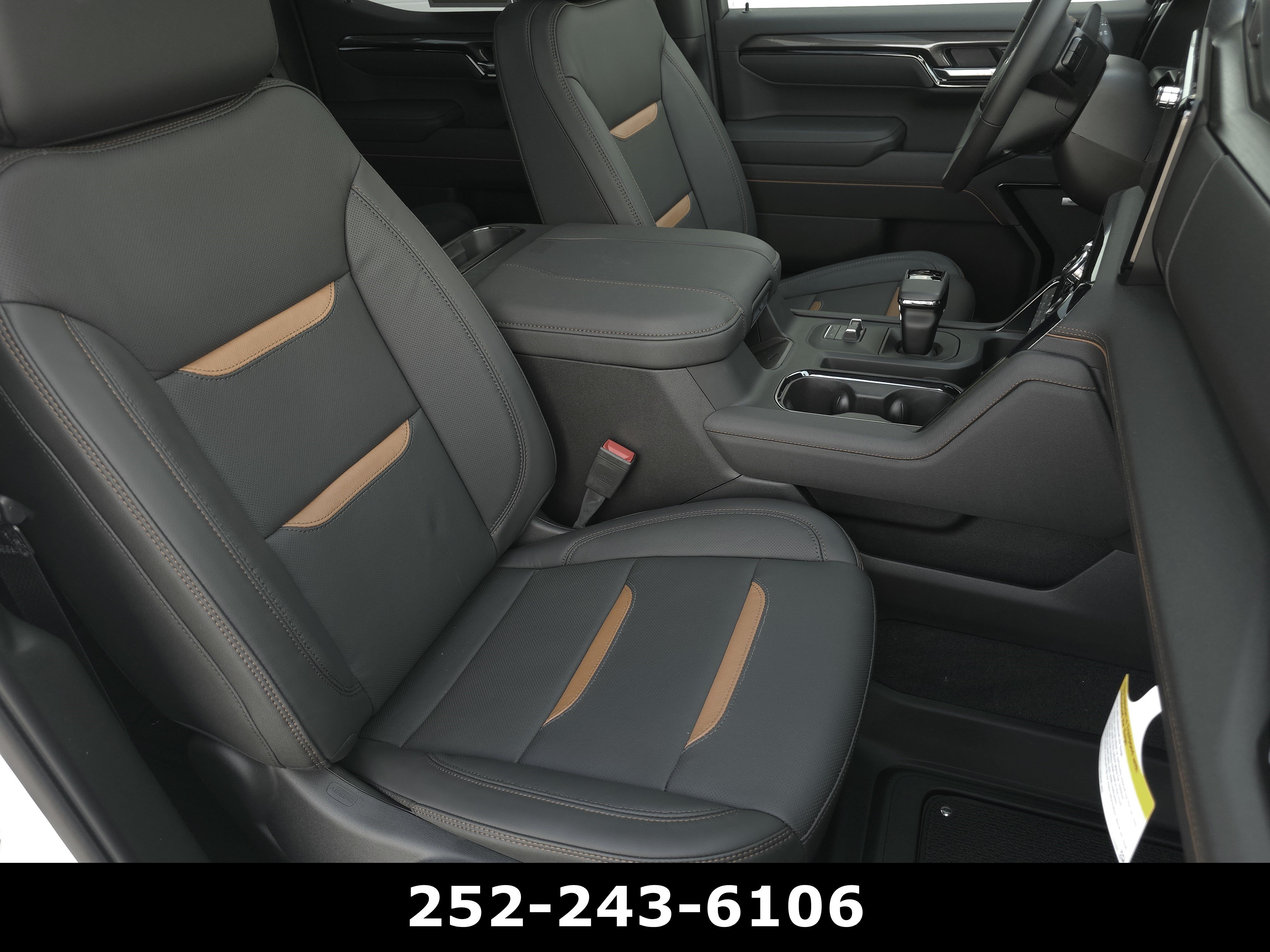 Used 2026 Summit White GMC AT4 image 40