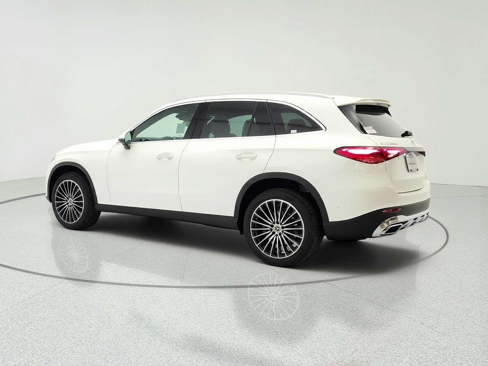 New 2026 Polar White Mercedes-Benz GLC 300 SUV image 7