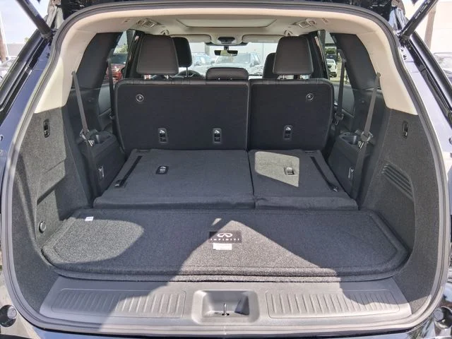 New 2027 BLACK OBSIDIAN INFINITI Pure FWD image 6