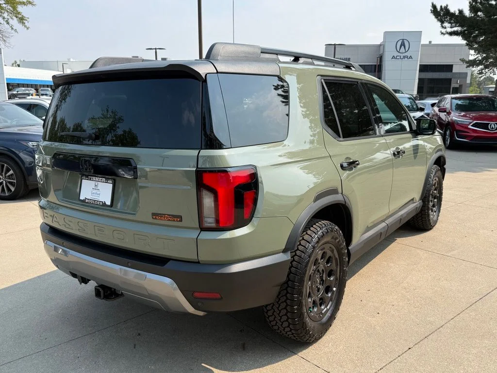 Certified Used 2026 Modern Steel Metallic Honda TrailSport Elite image 6