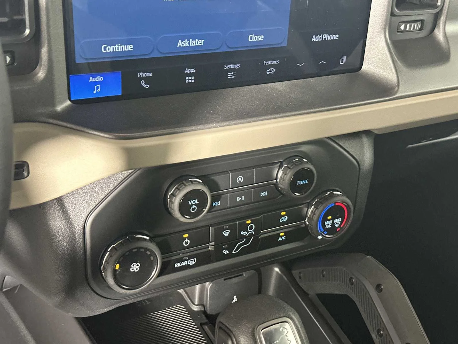 New 2026 Avalanche Gray Ford Big Bend image 33